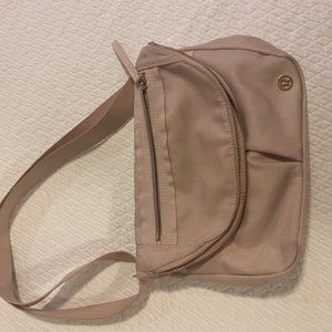 Lululemon purse